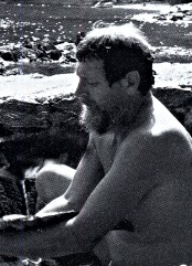 Fritz Hagl sulla spiaggia